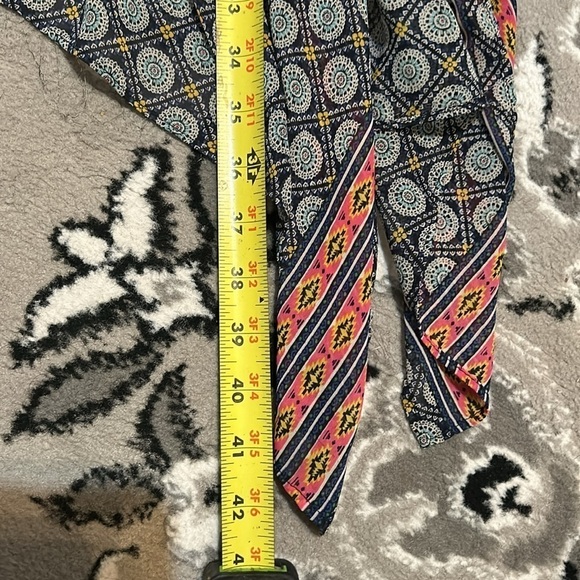 Soprano scarf style skirt - Picture 5 of 6